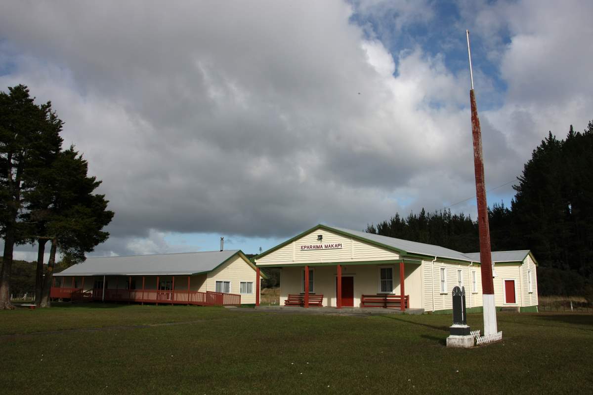 Kaikou Marae vi