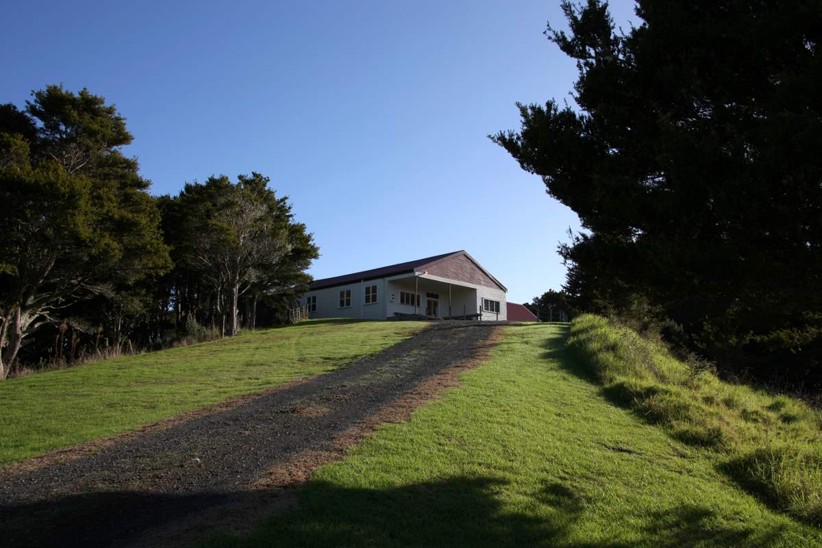 Ngunguru Marae vi