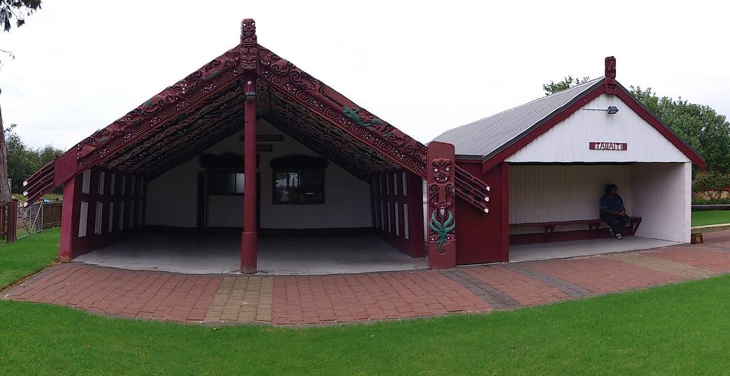 Opureroa marae ko Tuwhiwhia te wharenui 2