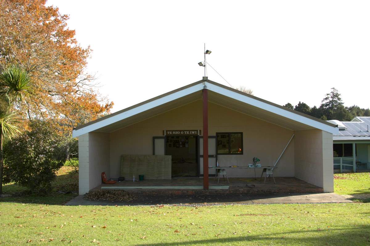 Pehiaweri Marae ix