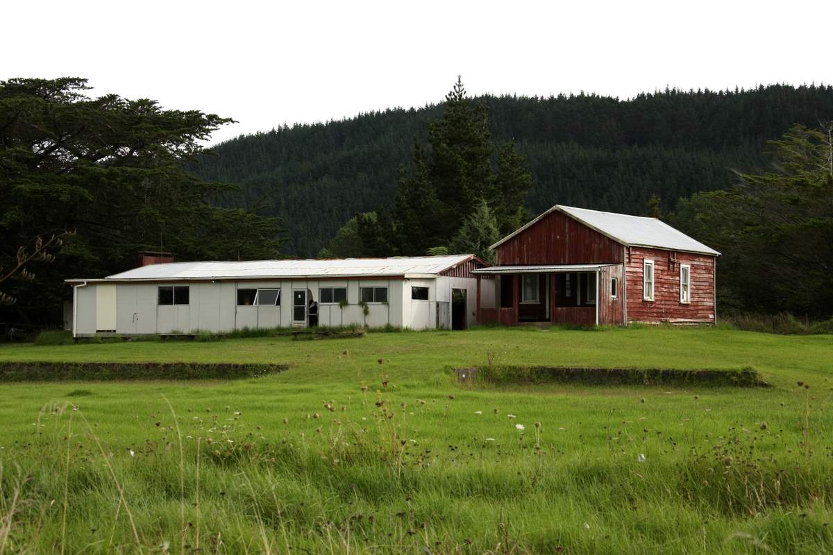 Waikaraka Marae iii